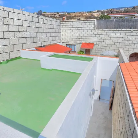 Semesterbostad Casa Alvaro - Private Pool, Solarium & Peaceful Escape Fasnia