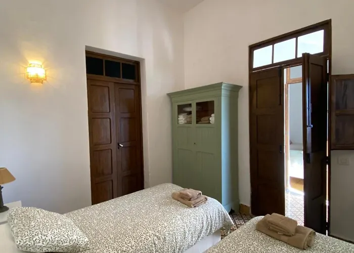 Casa Alvaro * Фасния