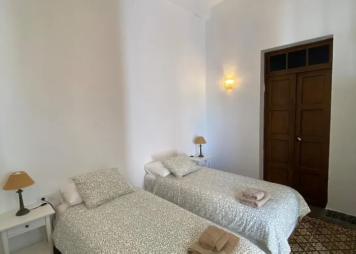 Casa Alvaro * Фасния